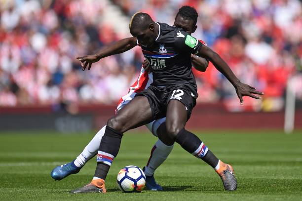 结构紧张的 结构紧张的